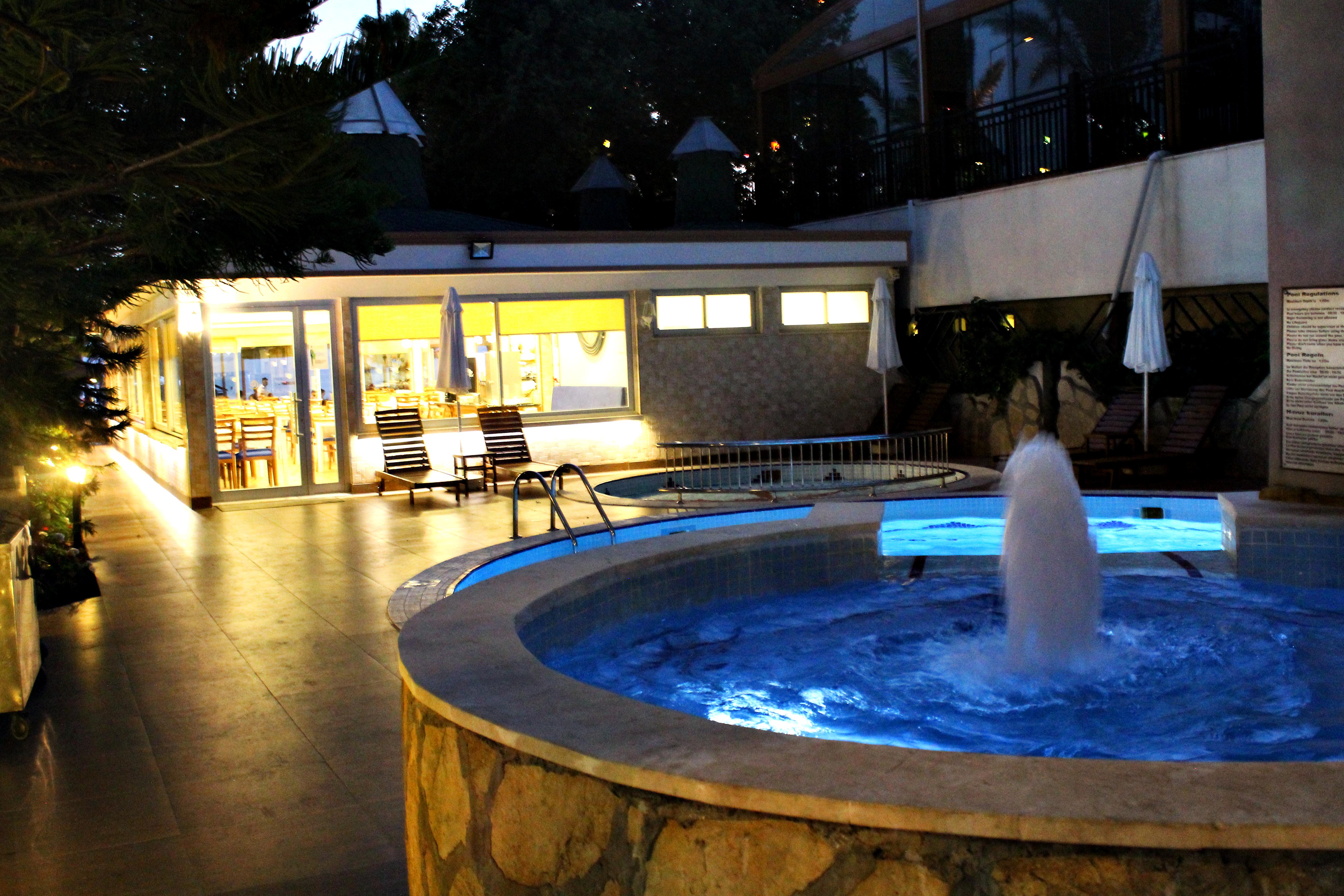 Sun Beach Hotel Side Exterior foto